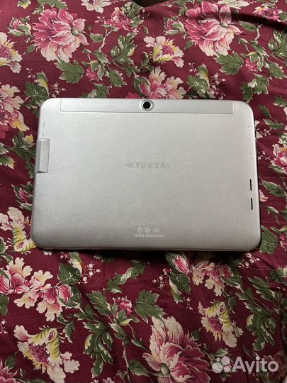 Планшет hyundai T10 2/16гб