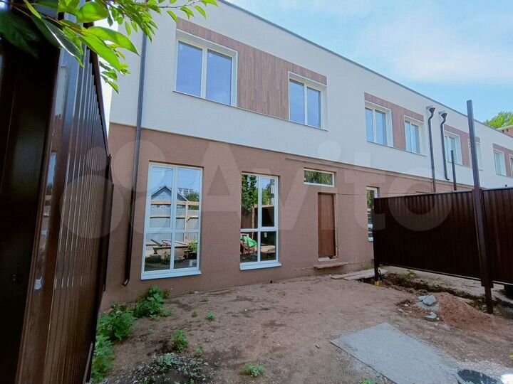 3-к. квартира, 127 м², 10/17 эт.