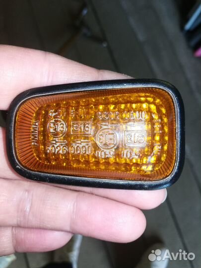 Повторитель в крыло Daewoo Nexia, правый