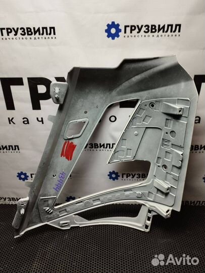 Окантовка правой фары Volvo FM5 84407380