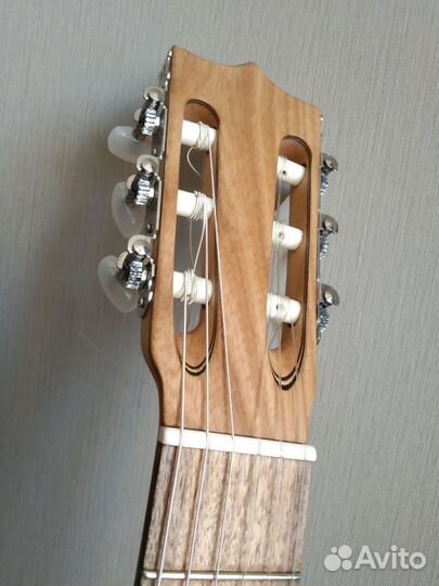 Классическая гитара