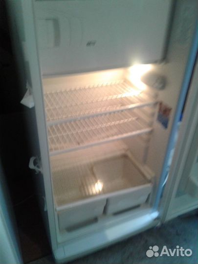 Холодильник indesit