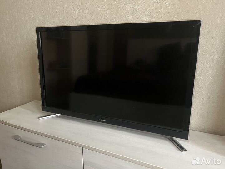 Телевизор samsung SMART tv 32