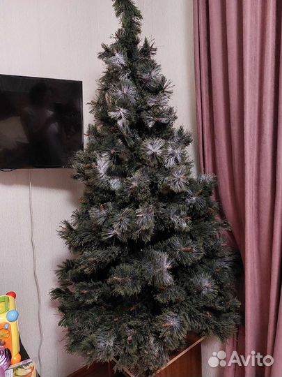 Елка искусственная