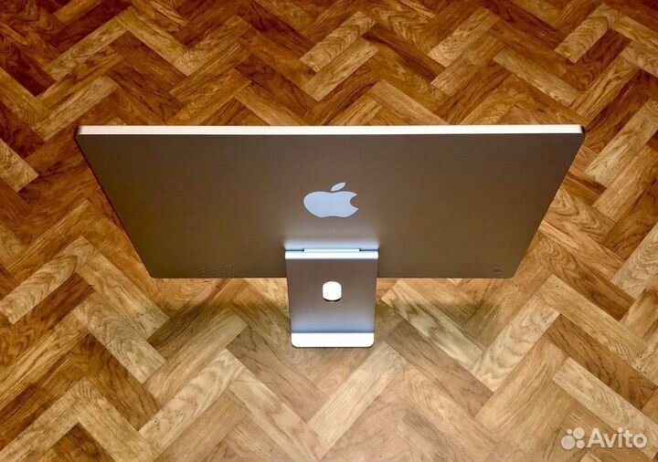 iMac M3 Silver 16GB/256GB, наработка 3 часа