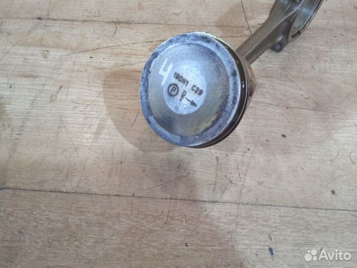 Поршень Volkswagen Sharan 2.8 1995-2010