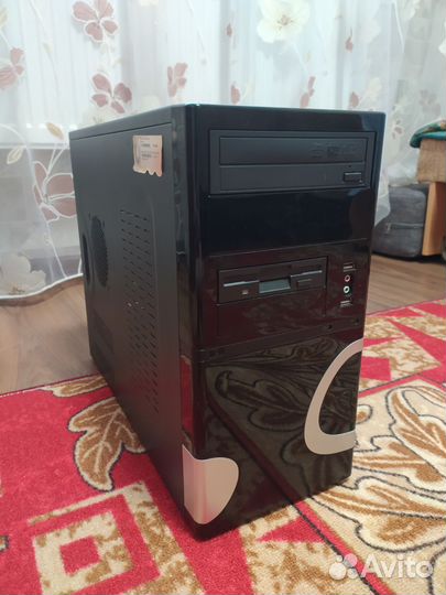 Системный блок 4 ядра / 4 гига