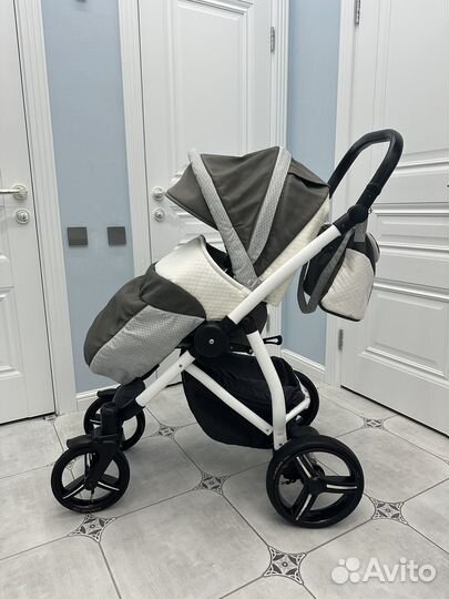 Коляска 3 в 1 Esspero Newborn Lux