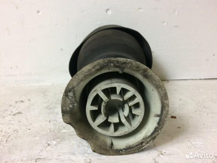 Подушка пневмоподвески задняя правая Bmw 5 E60