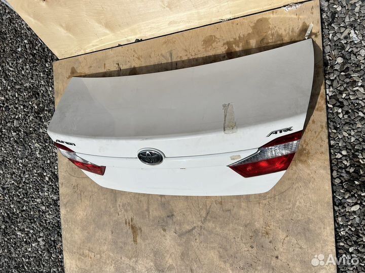 Крышка бонажникк Toyota camry v55 040