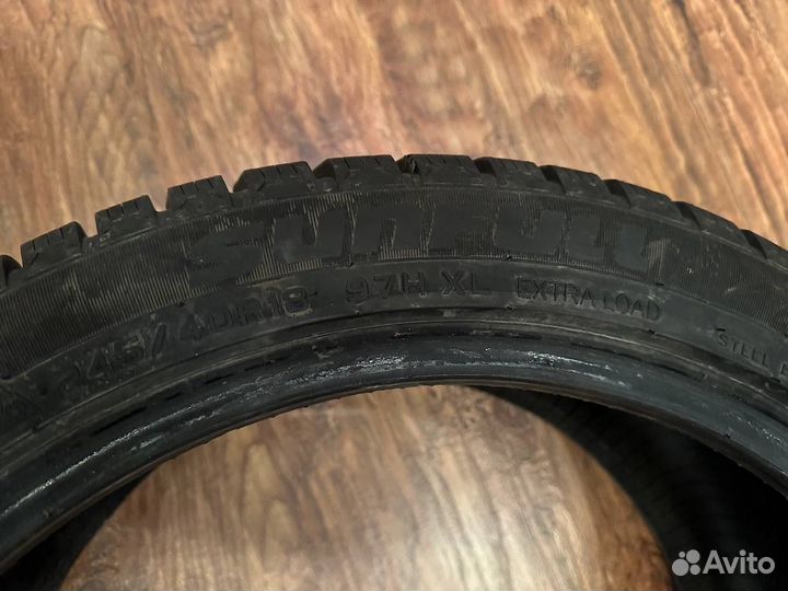 Sunfull SF982 245/40 R18 97H