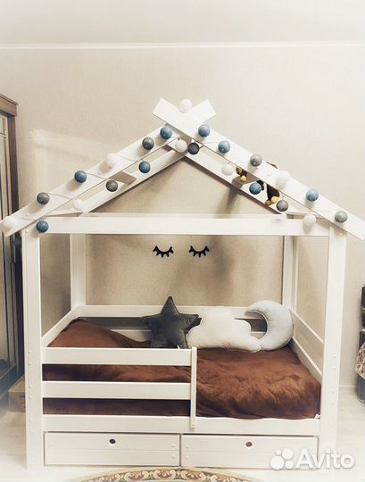 Кровать домик теремок