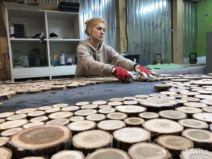 Обучение столярному делу (работа с деревом)