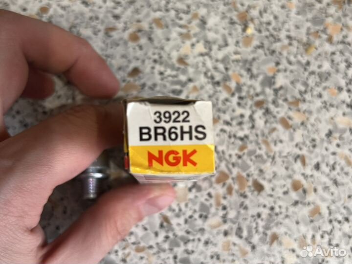 Свеча зажигания ngk 3922