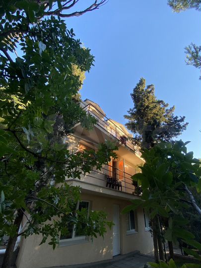 Гостиница, 900 м²