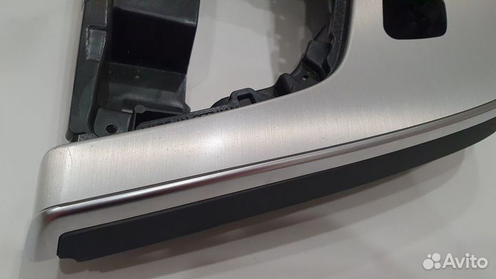 Накладка центральной консоли Audi Q7 4M