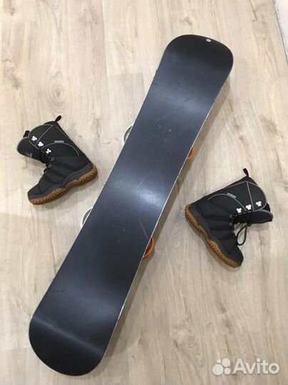 Детский сноуборд комплект