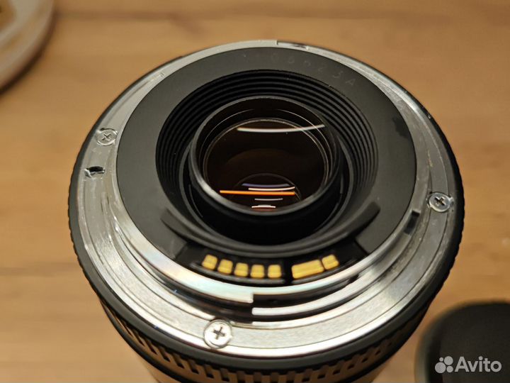 Объектив Canon 75-300