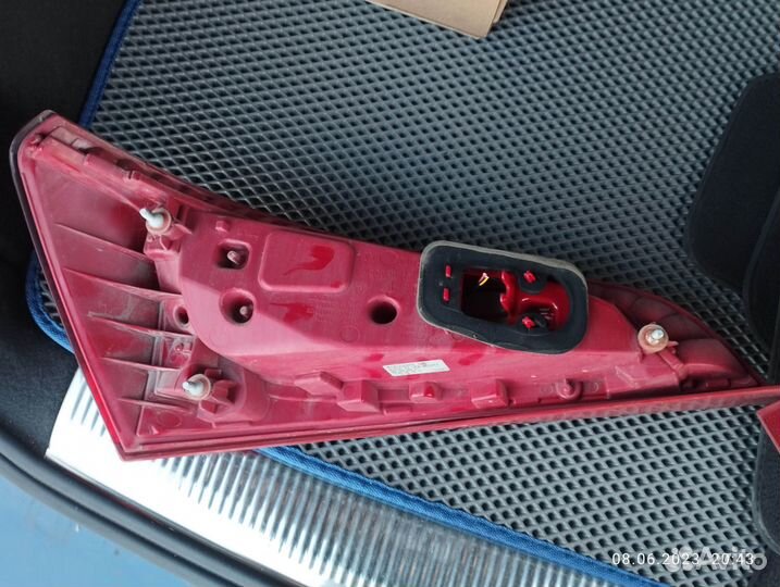 Фонари задние 8R0945093A, 8R0945094A audi Q5 2010