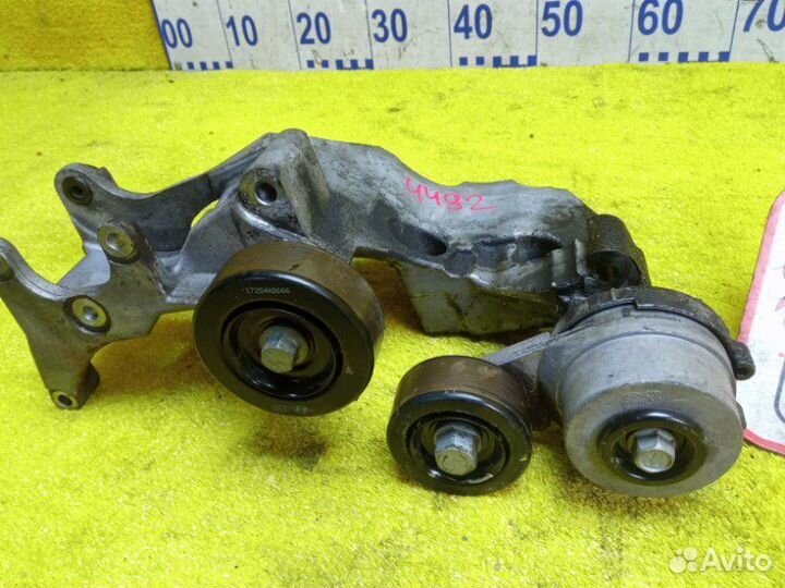 Натяжитель ремня генератора передний Hyundai/Kia