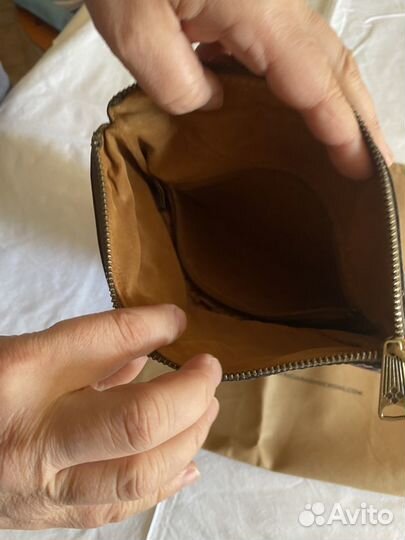 Кожаная сумочка-клатч Patricia Nash