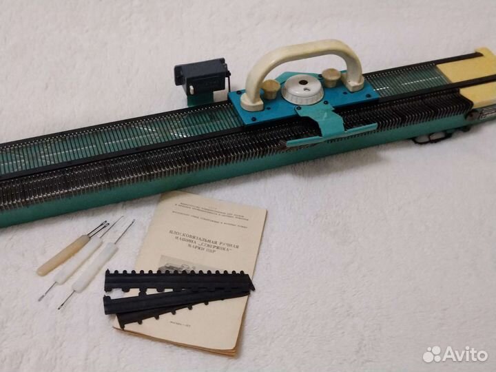 Ручная вязальная машинка