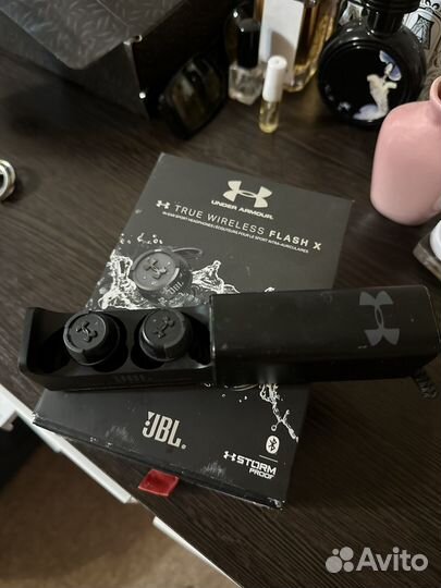 Наушники JBL
