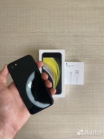 iPhone SE (2020), 64 ГБ