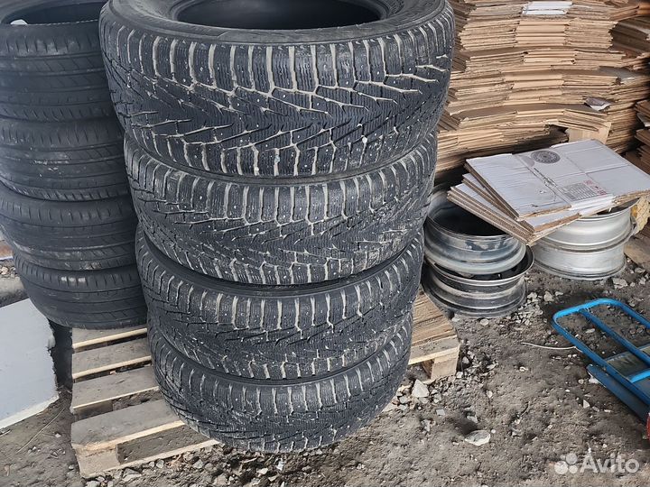 Nokian Tyres Hakkapeliitta 7 SUV 285/60 R18 116T