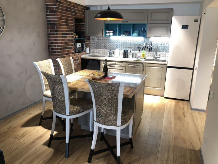 3-к. квартира, 92 м², 6/7 эт.