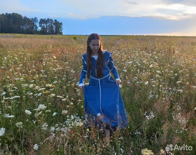 Платья средневековые аренда