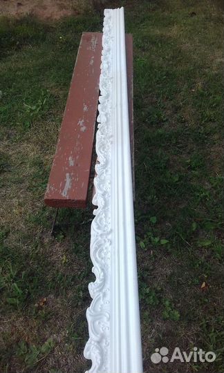 Потолочный плинтус Gaudy Decor