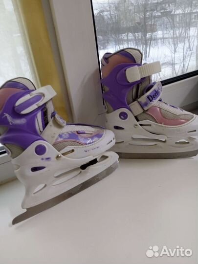 Коньки на девочку