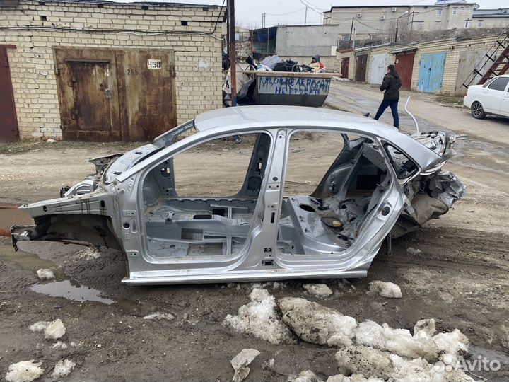 Кузов по частям Volkswagen Polo 2011