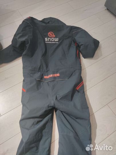 Сноубордический комбинезон мужской