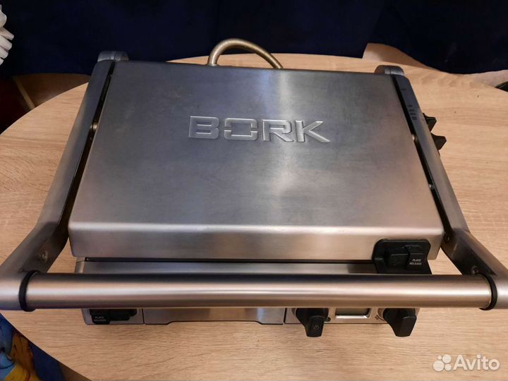Гриль Bork g801