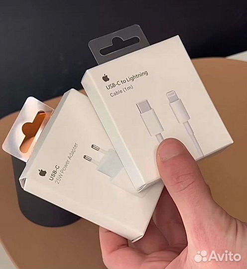 Блок питания iPhone