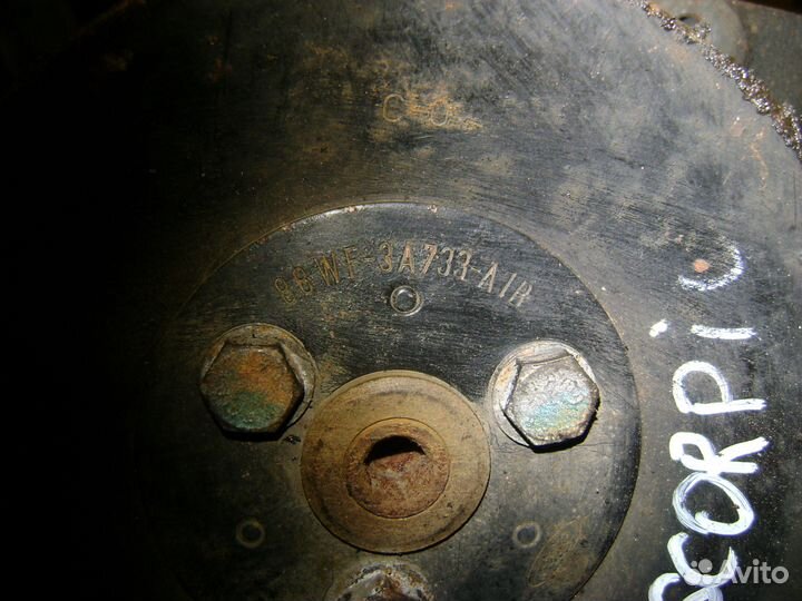 Насос гур Ford Scorpio 88WF-3A 733-A1B