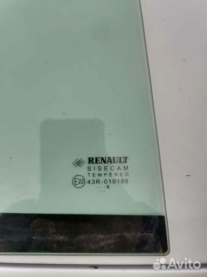 Форточка задней правой двери Renault Logan 2
