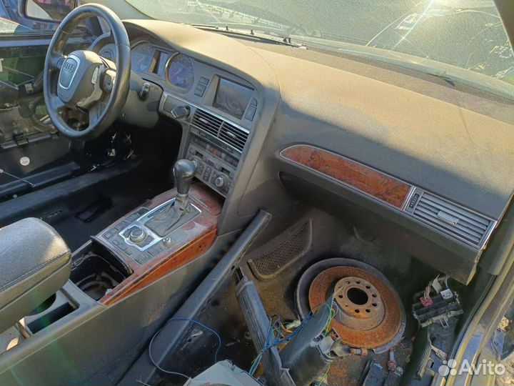 Панель передняя салона (торпедо) Audi A6 4F/C6