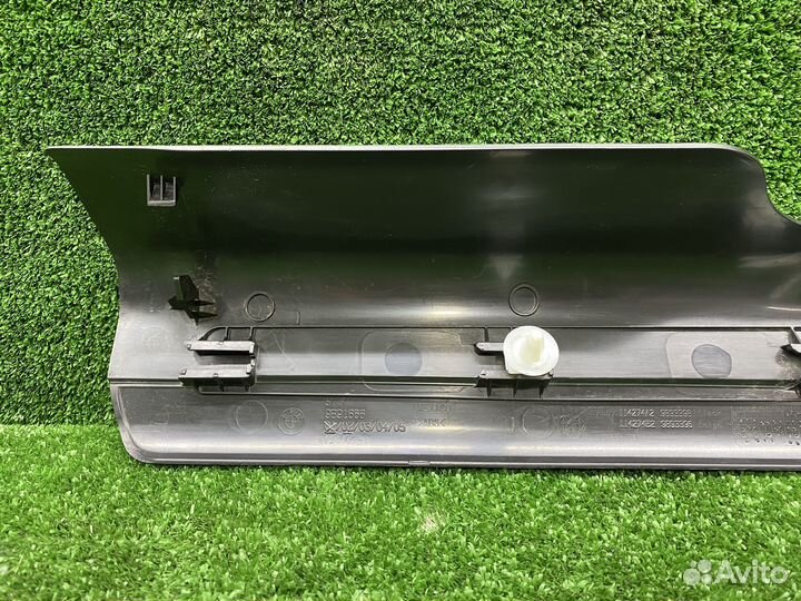 Пластик пола передний правый BMW G20