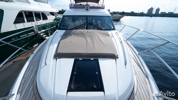 Моторная яхта Princess 49