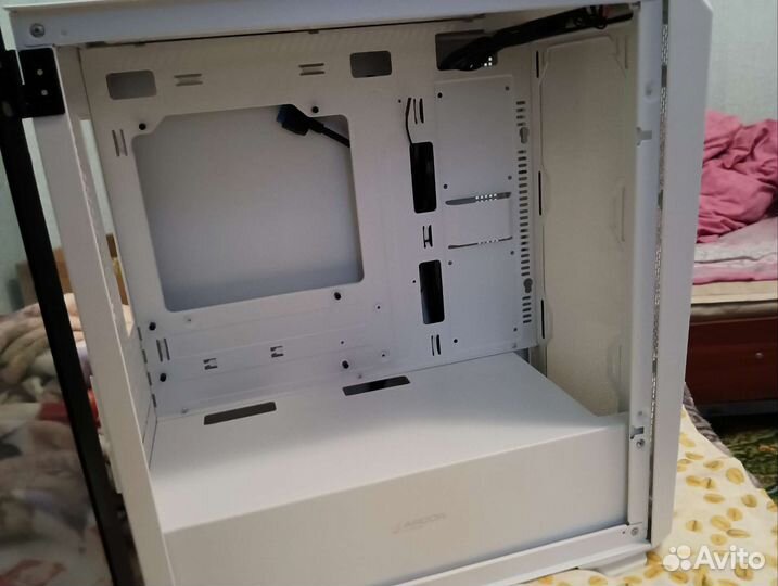 Корпус для пк белый