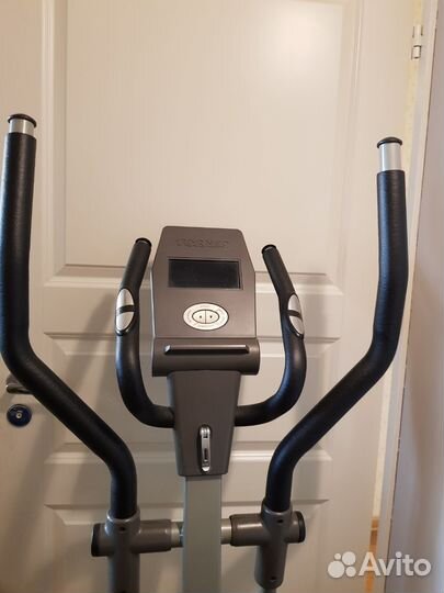 Эллиптический тренажер torneo