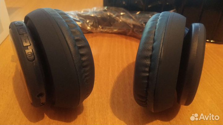 Беспроводные наушники новые