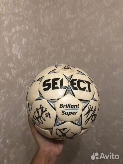 Футбольный мяч с автографами игроков пфк цска 2006