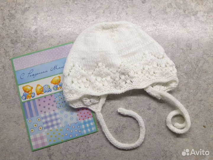 Вязаная шапочка для новорожденного