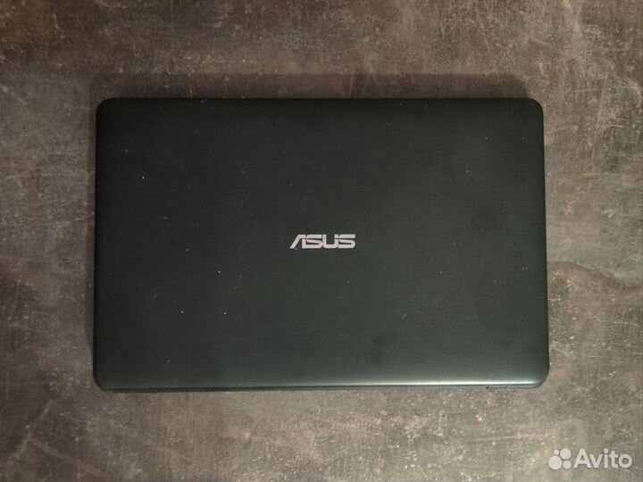 Ноутбук asus Desktop-7TJ9M7M
