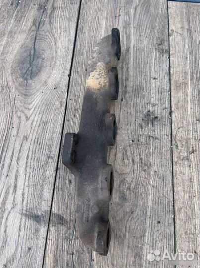 Выпускной коллектор Ford Focus 2 1.6 2009