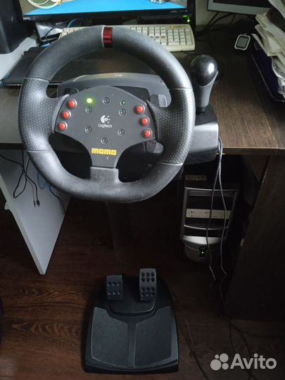 Logitech Momo Racing Force Feedback Whell
